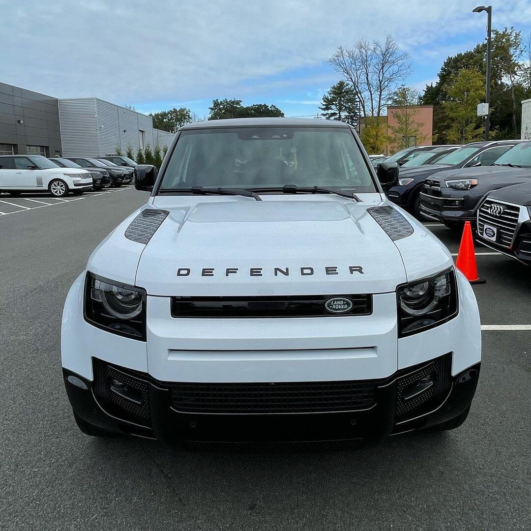 landroverparsippany_244869893_391983905701245_6614759031846961783_n.jpg