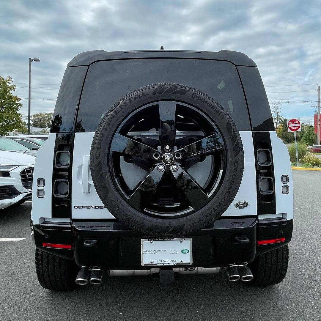 landroverparsippany_245073606_416567106521169_990947215981023085_n.jpg