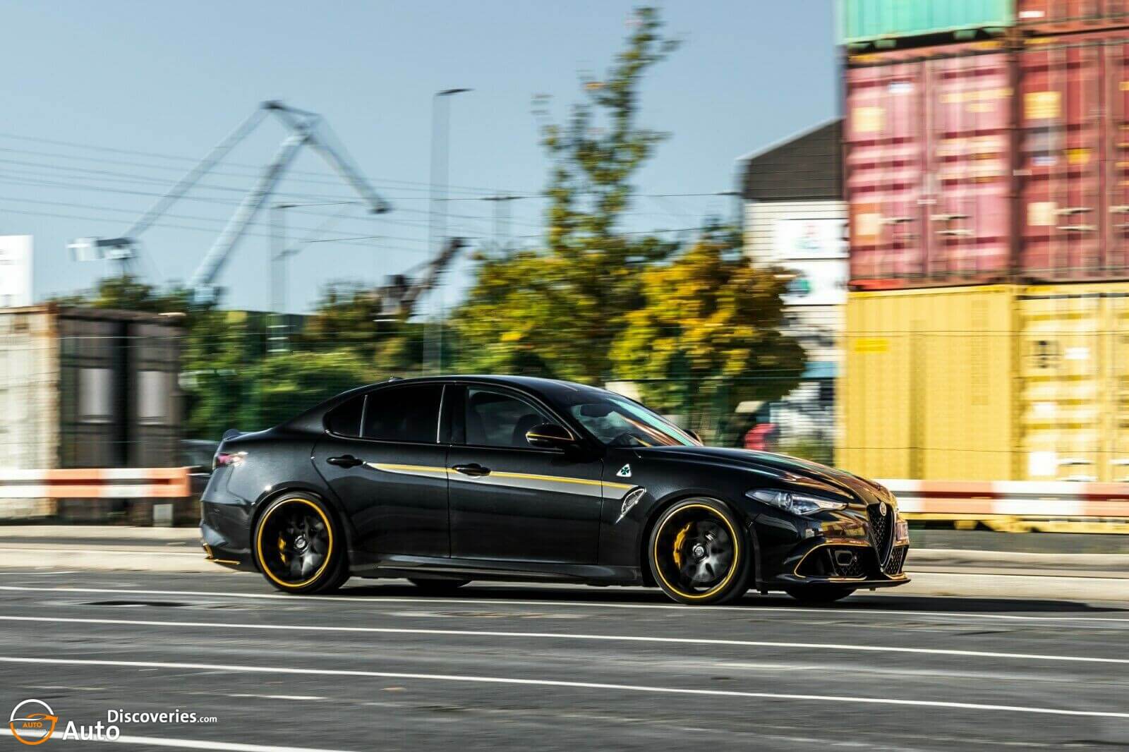 5-Manhart-Alfa-Romeo-Giulia-QV-5.jpg