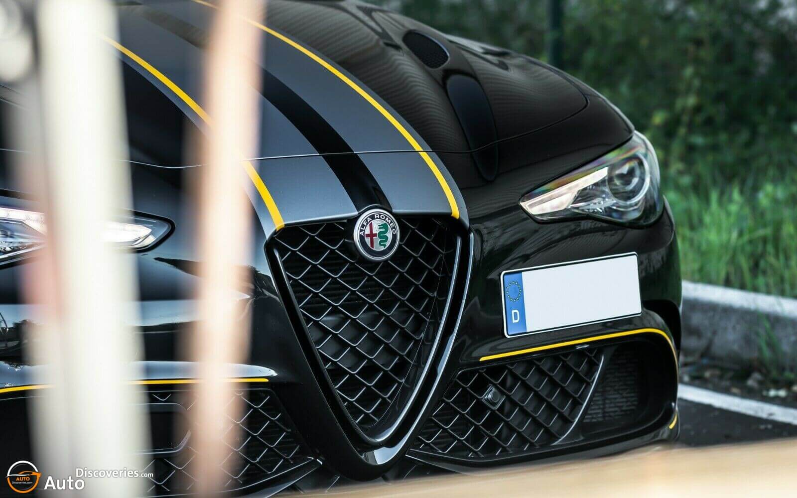 8-Manhart-Alfa-Romeo-Giulia-QV-9.jpg