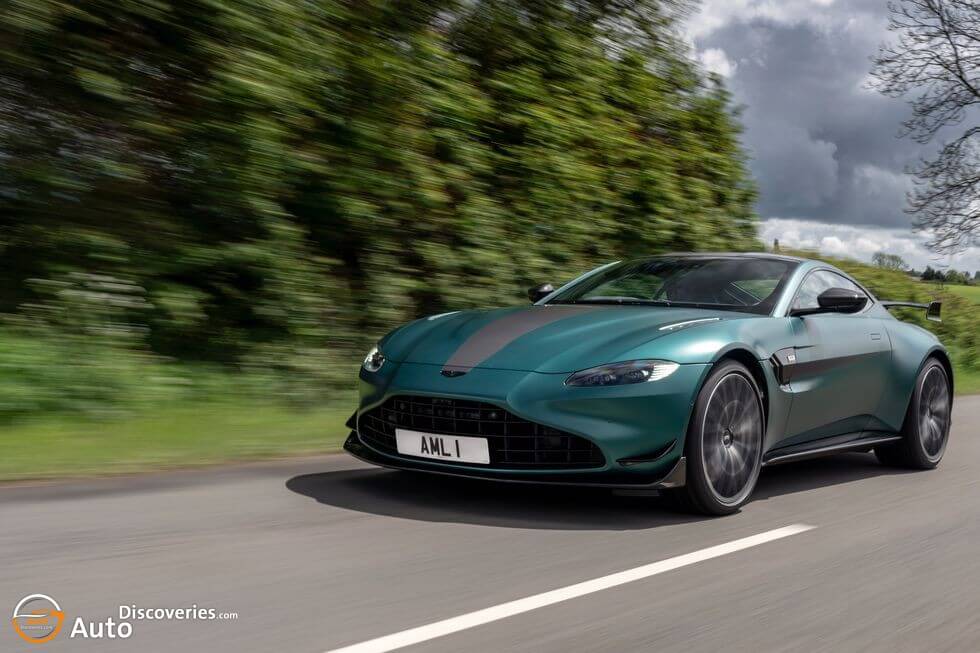 2022 Aston Martin Vantage