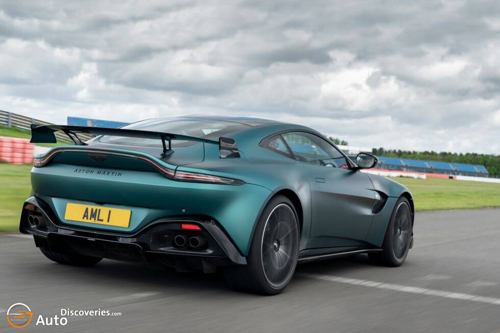 2022 Aston Martin Vantage