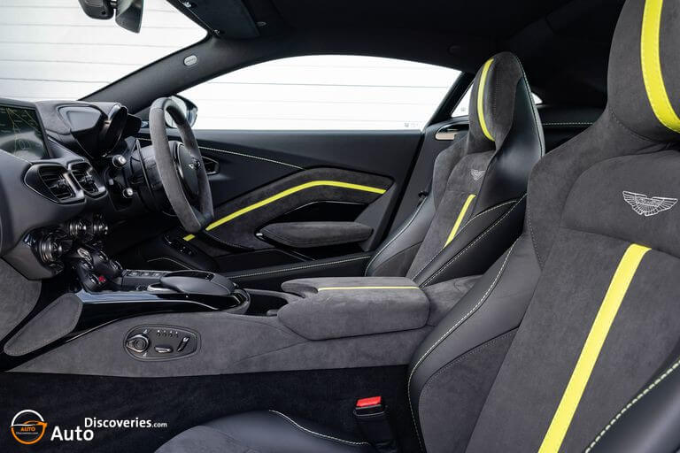 2022 Aston Martin Vantage