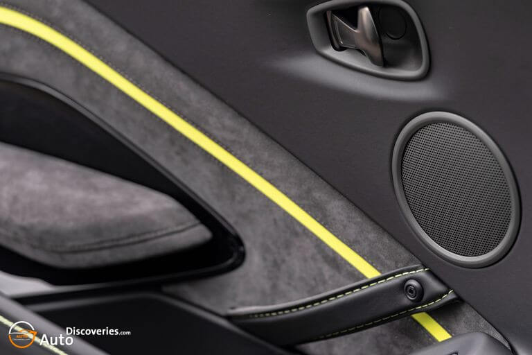 2022 Aston Martin Vantage