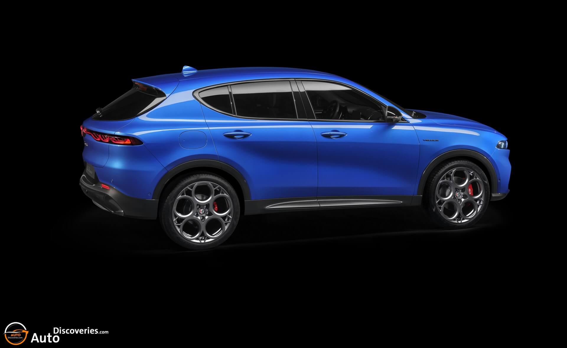 2023 Alfa Romeo Tonale Drops Pair of Doors, Morphs Into Quirky yet Stylish Spider