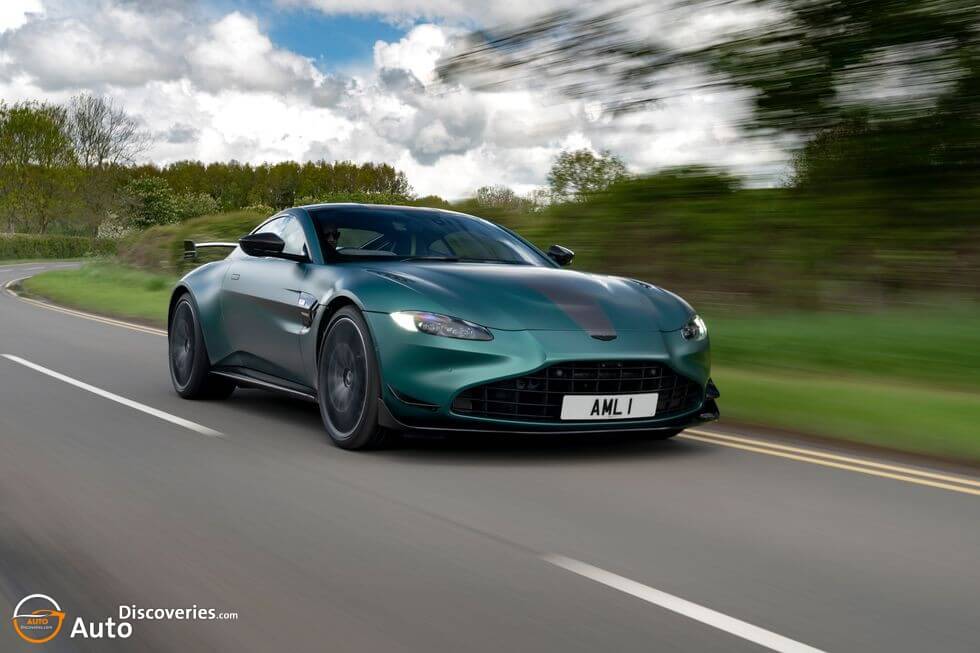 2022 Aston Martin Vantage