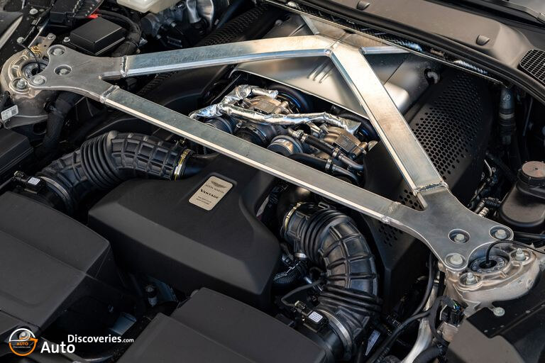 2022 Aston Martin Vantage