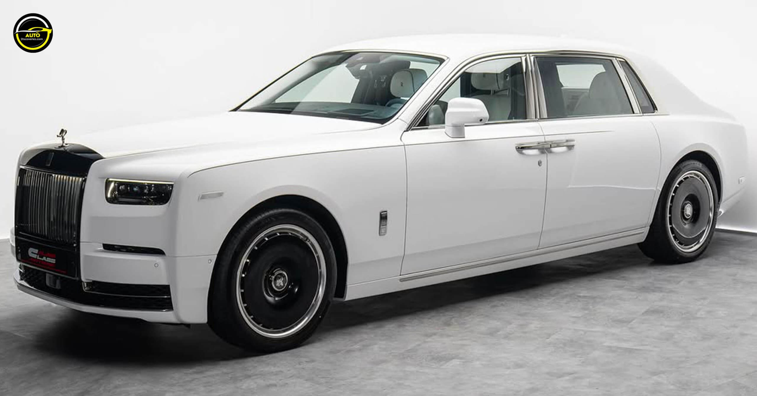 2025 Rolls-Royce Phantom EWB: The definition of luxury car